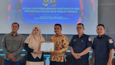 Bawaslu Pessel Gelar Sosialisasi Pengawasan Partisipatif di SMAN 3 Painan