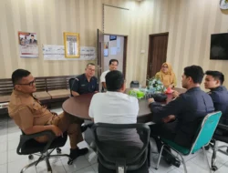Hadapi Monev KIP, Bawaslu Pessel Kunjungi Dinas Kominfo