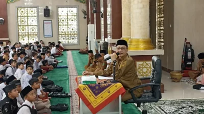 PARIWARA: Bupati Pesisir Selatan Hendrajoni resmikan Pesantren Ramadhan, Wujud Progul Nagari Mangaji