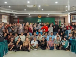 Kejaksaan Tinggi Sumatera Barat Silahturahmi dengan Wartawan dan Pegiat Anti Korupsi