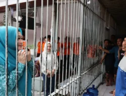 Ketua TP PKK Pesisir Selatan Lisda Hendrajoni Kunjungan Kerumah Tahan Painan
